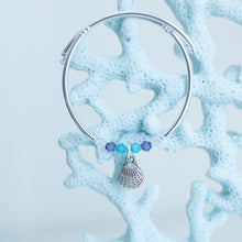 Load image into Gallery viewer, Seashell Charm Bracelet
